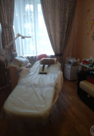 Фото «Будто кипяток под кожей»: жительница Новосибирска получила отёк Квинке после процедуры у косметолога на дому 3